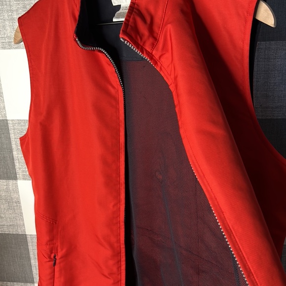 Cutter & Buck Vest - Picture 6 of 6